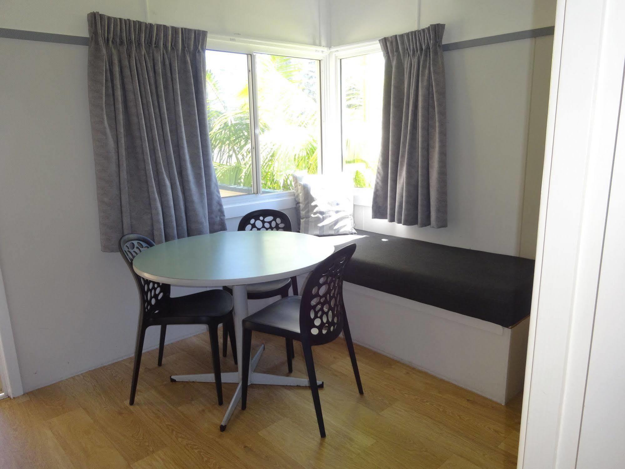 Caseys Beach Holiday park 3*